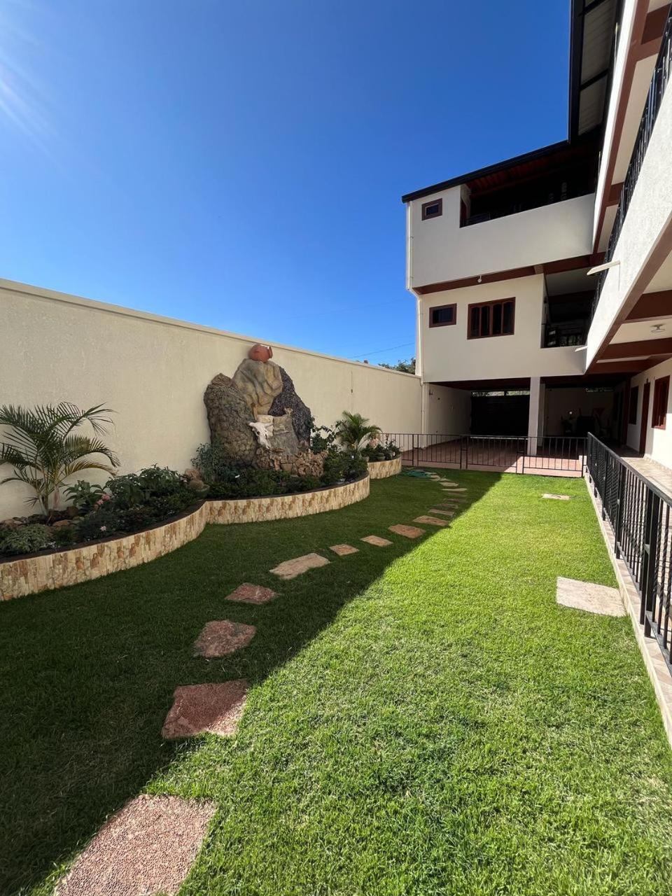 Hostal Dinosaurio Torotoro Ngoại thất bức ảnh